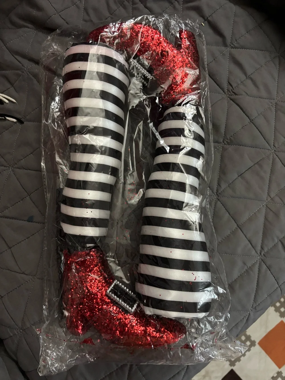 Witch 🧙 legs(NWT)